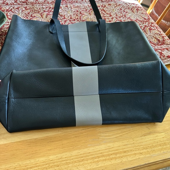Madewell Transport Tote - Picture 5 of 8